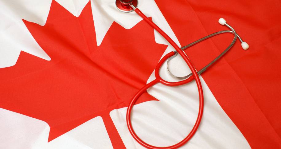 Healthcare-Canada-915x485
